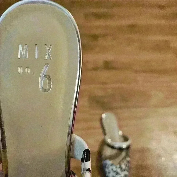 Mix No.6 animal print mule like shoe. Size 9. - Picture 2 of 7